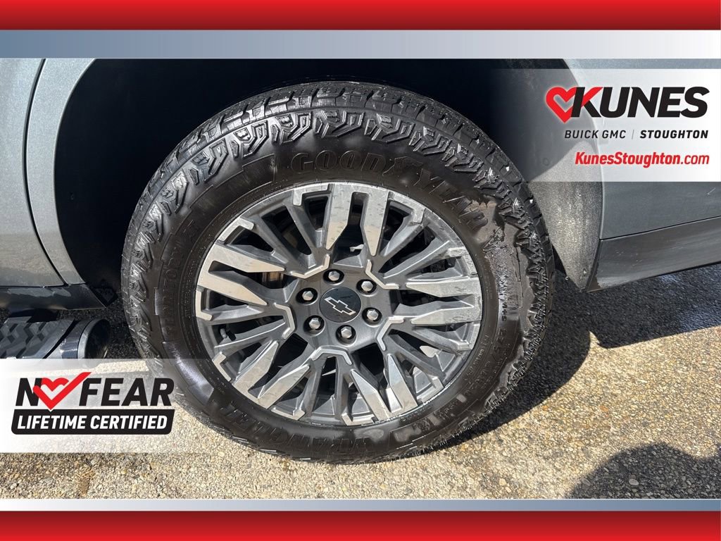 Used 2025 Chevrolet Tahoe Z71 image 18