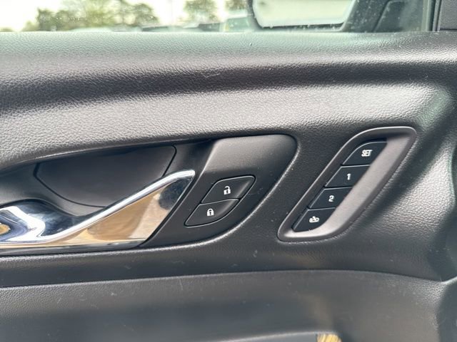 Used 2017 GMC Acadia Denali w/ Technology Package image 14