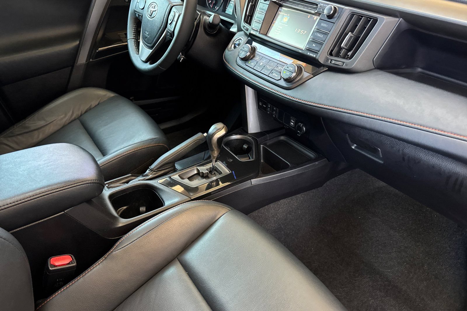 Used 2017 Toyota RAV4 SE w/ Power Special Value Package AWD/4WD image 16