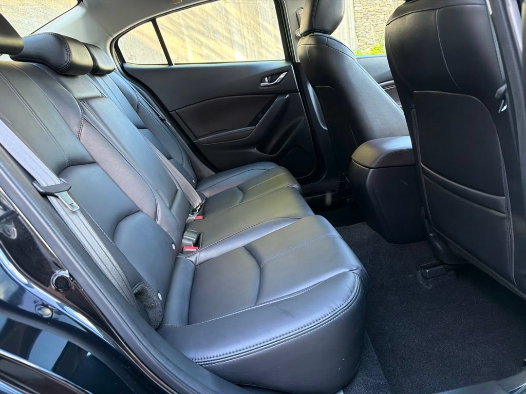 Used 2018 MAZDA MAZDA3 Touring FWD image 28
