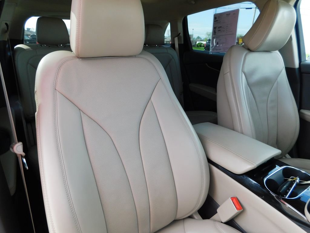 Used 2021 Lincoln Nautilus Reserve w/ Equipment Group 201A image 21