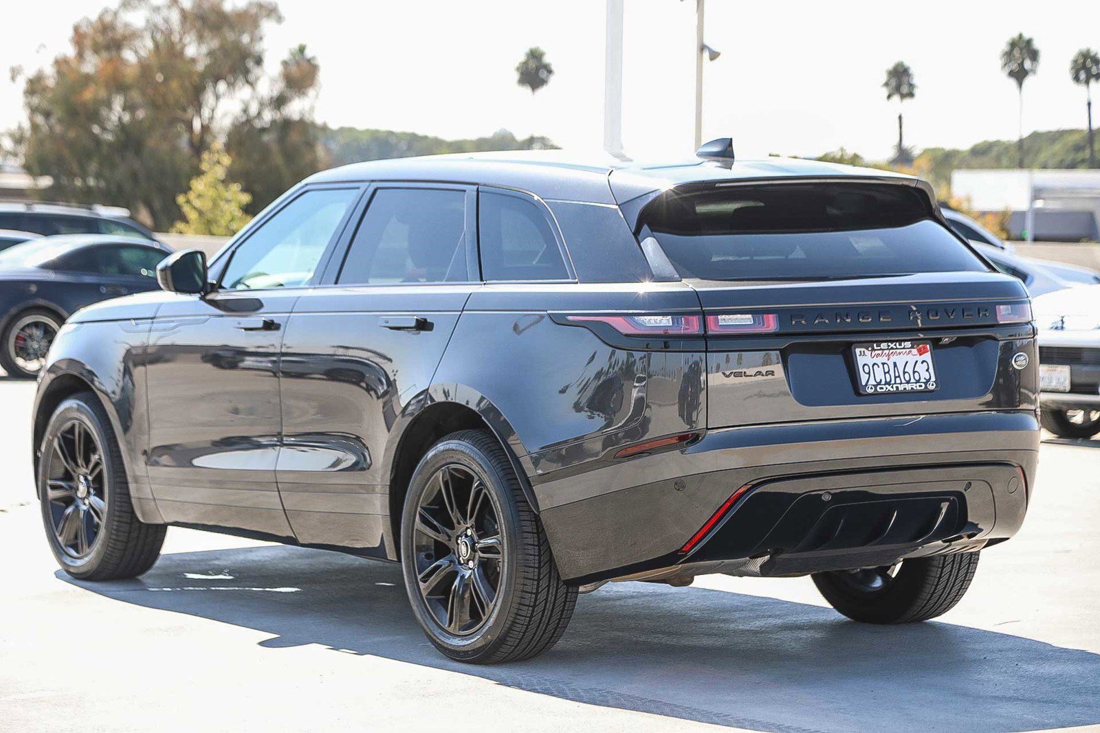 Used 2022 Land Rover Range Rover Velar R-Dynamic S image 5