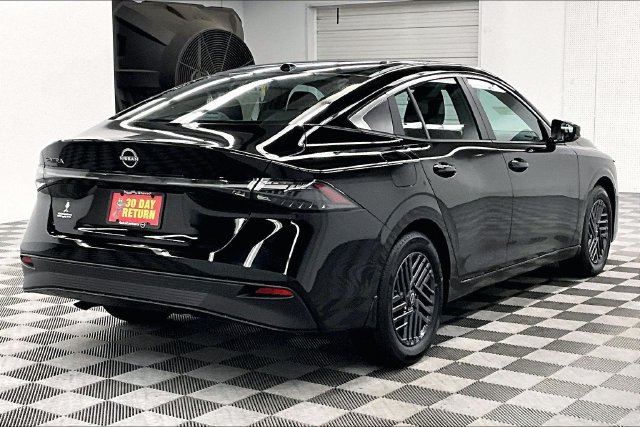 New 2026 Nissan Sentra SV w/ SV Convenience Package FWD image 17