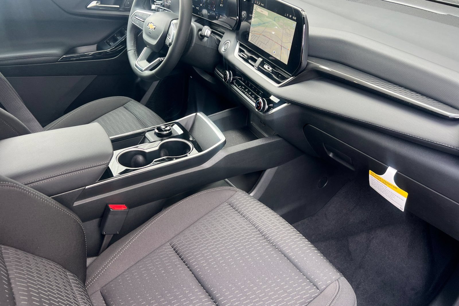 New 2026 Chevrolet Equinox LT w/ Safety and Technology Package AWD/4WD image 13