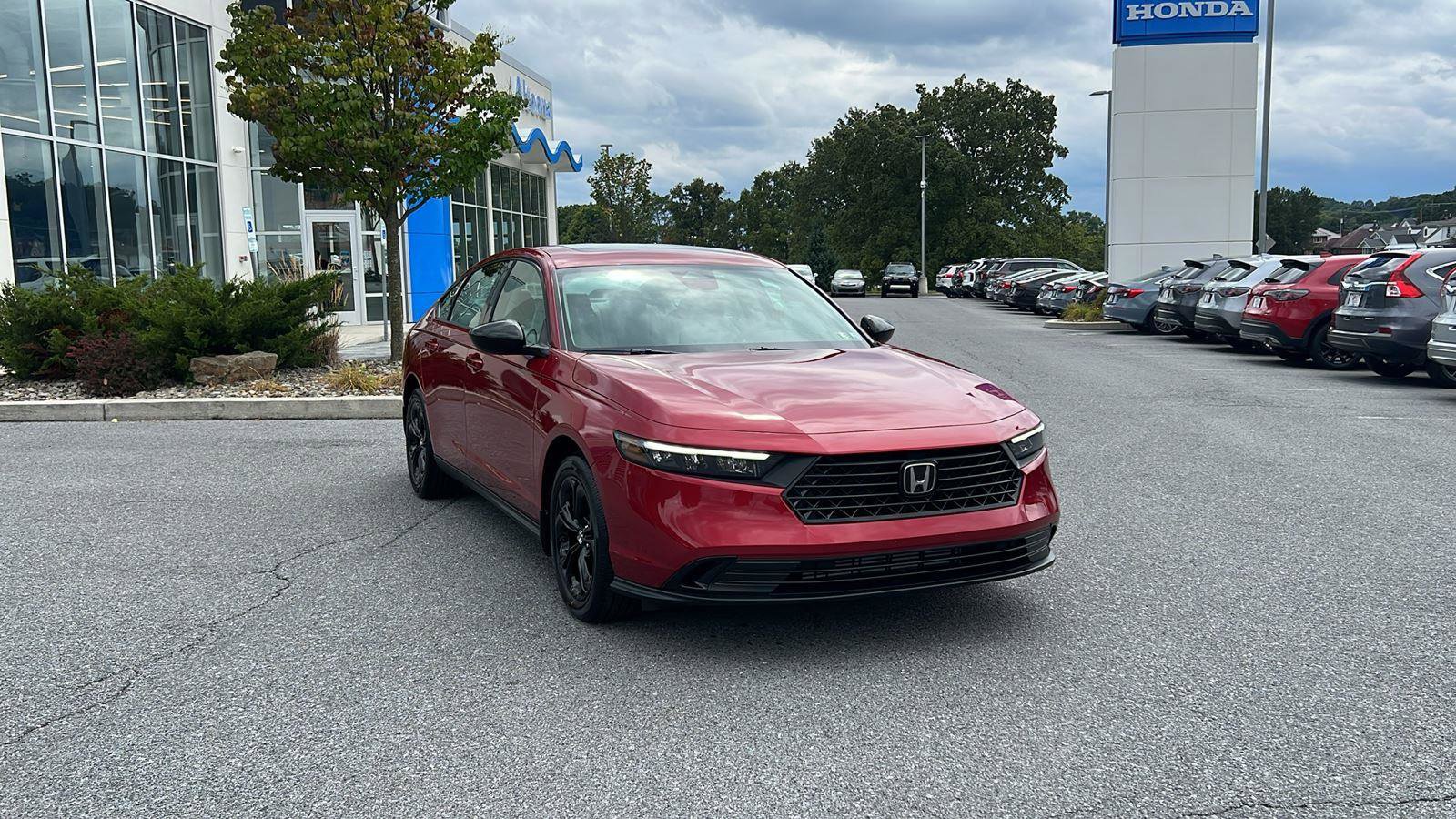 New 2025 Honda Accord SE image 1
