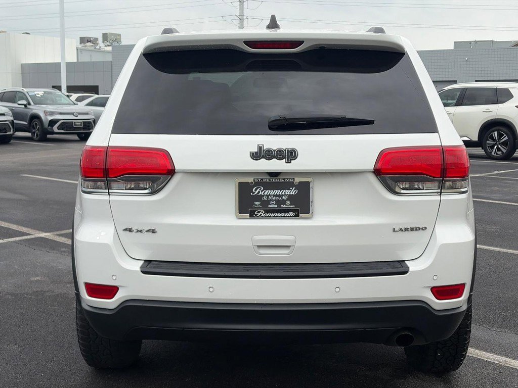 Used 2016 Jeep Grand Cherokee Laredo w/ Quick Order Package 23E AWD/4WD image 6