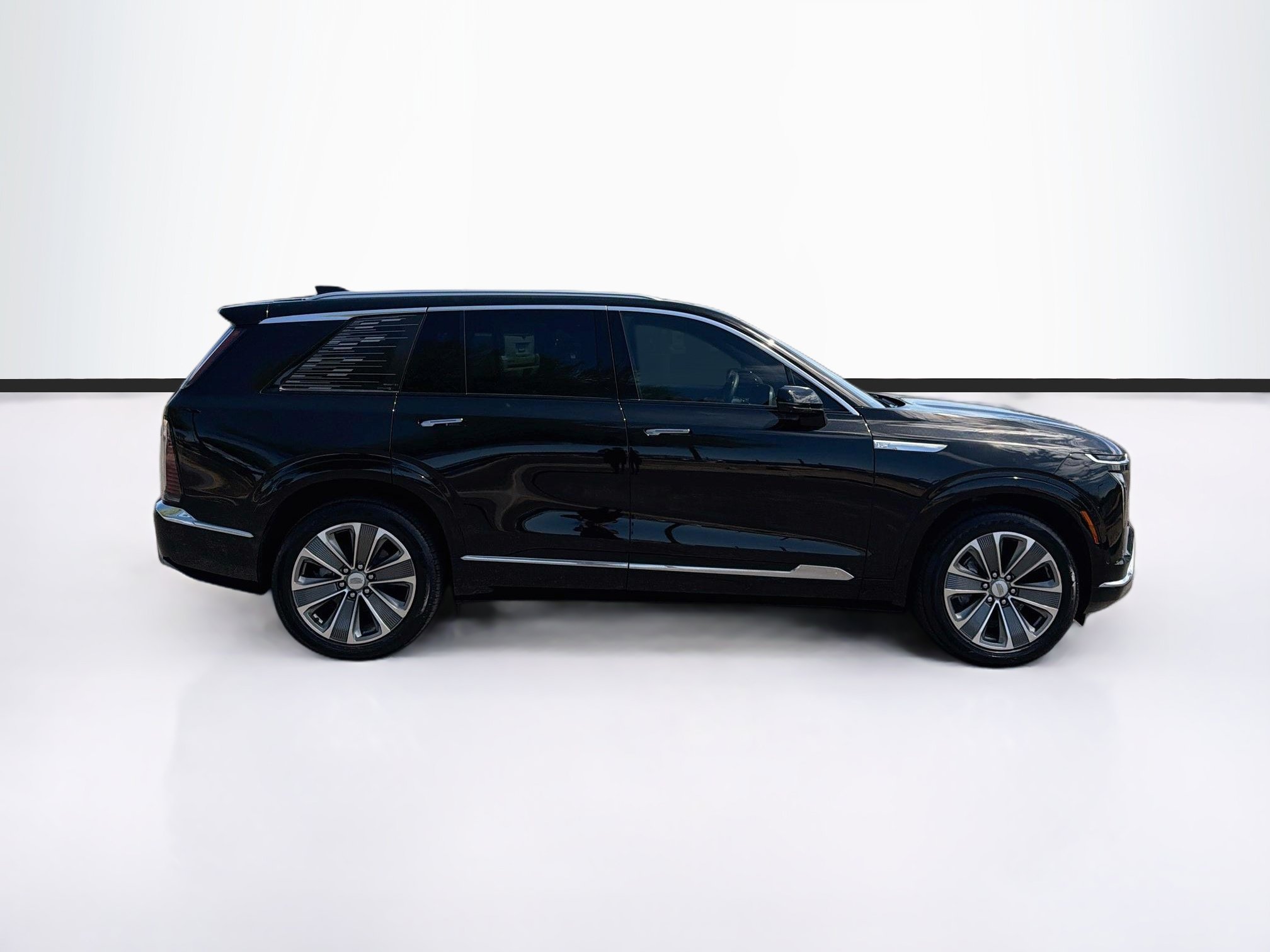 Certified 2026 Cadillac Vistiq Luxury AWD/4WD image 4