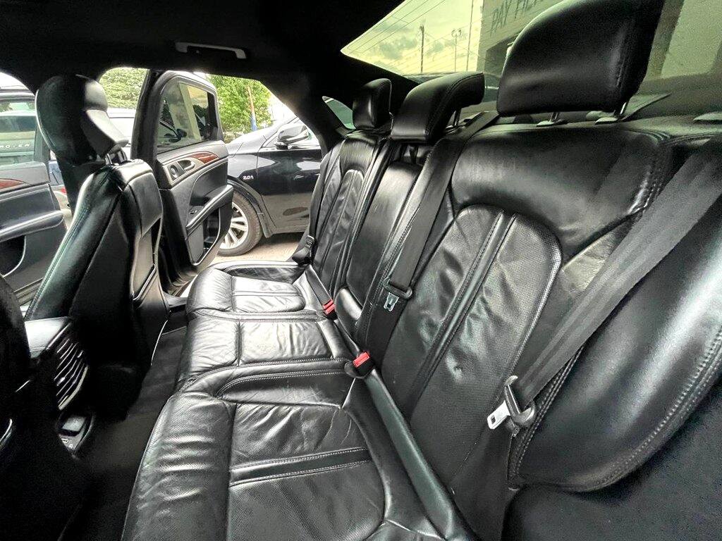 Used 2019 Lincoln MKZ Reserve image 12