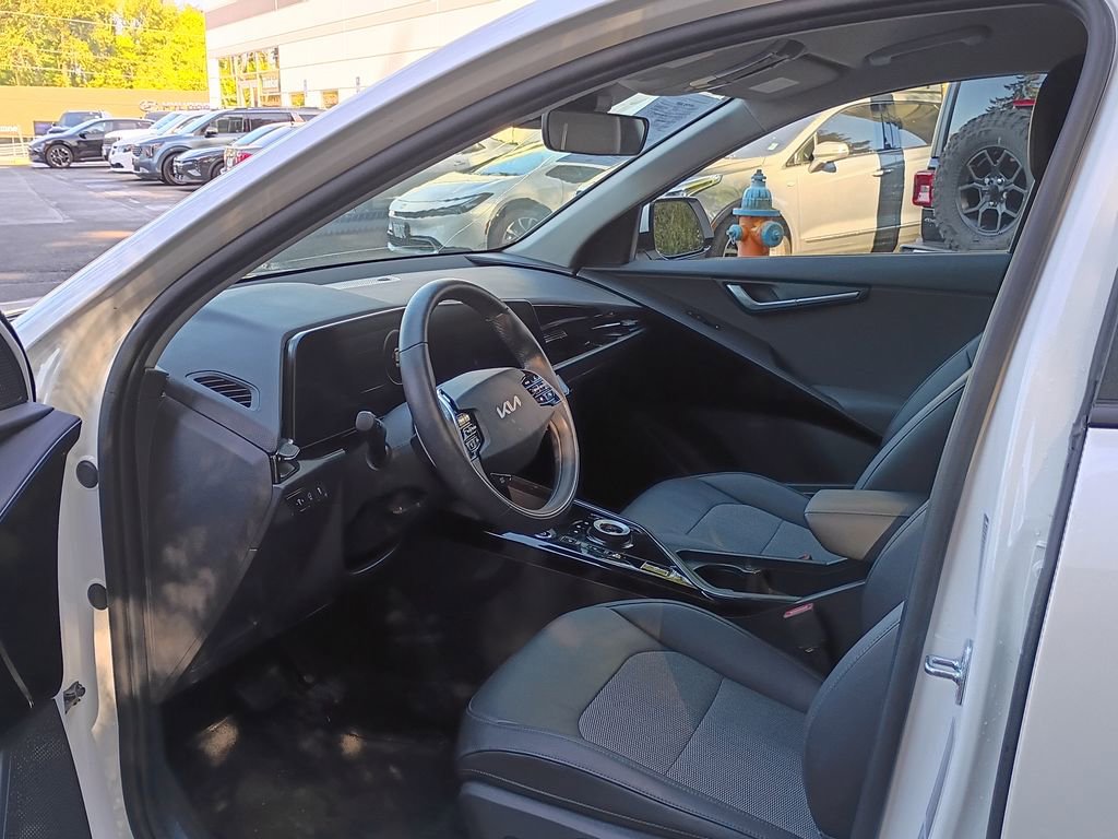 Used 2024 Kia Niro Wind w/ Wind Preserve Package FWD image 15