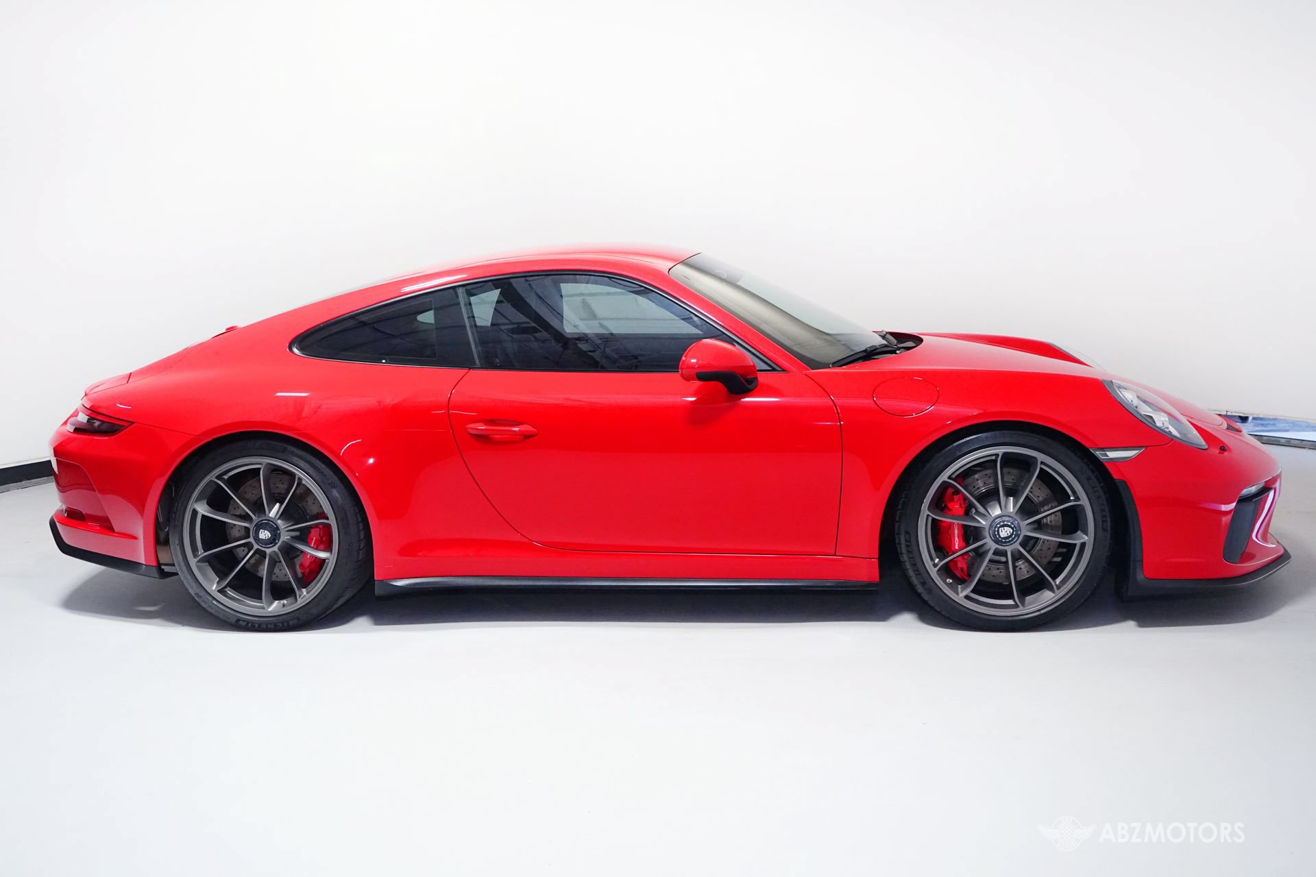 Used 2019 Porsche 911 GT3 RWD image 3