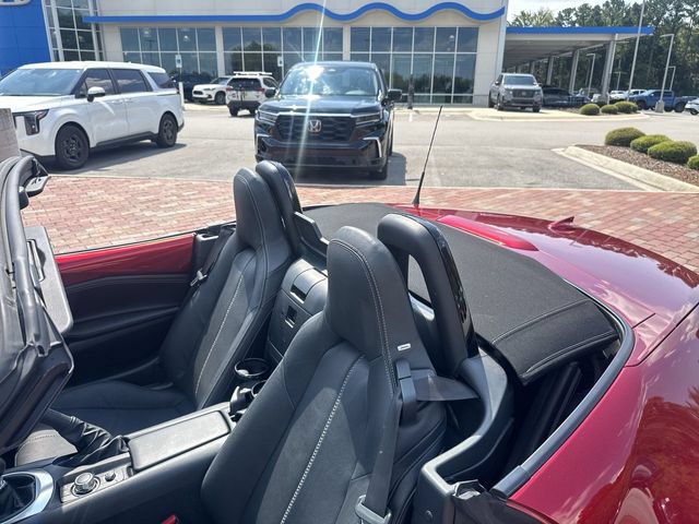 Used 2023 MAZDA MX-5 Miata Grand Touring RWD image 13