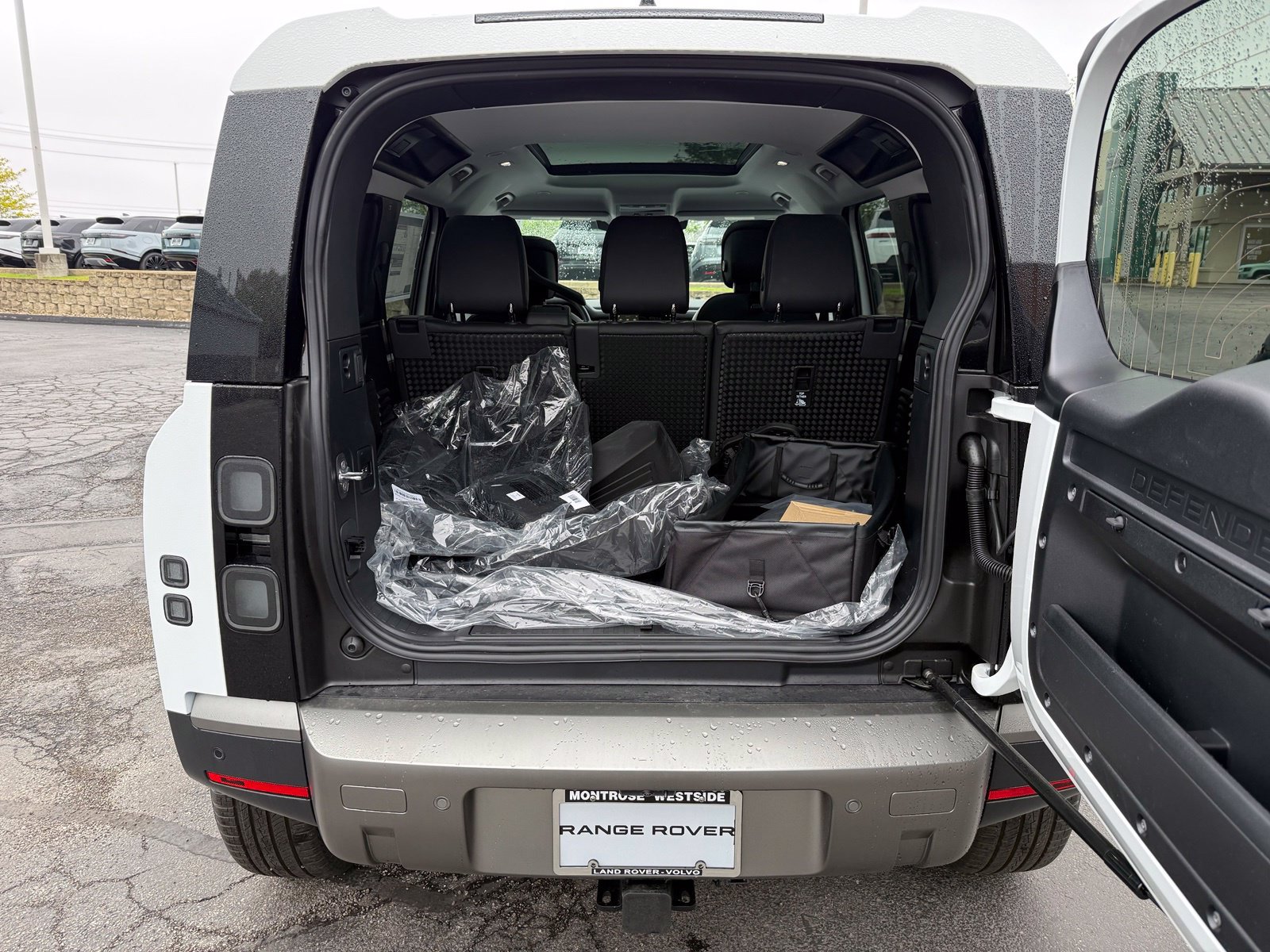 New 2026 Land Rover Defender 110 S AWD/4WD image 39