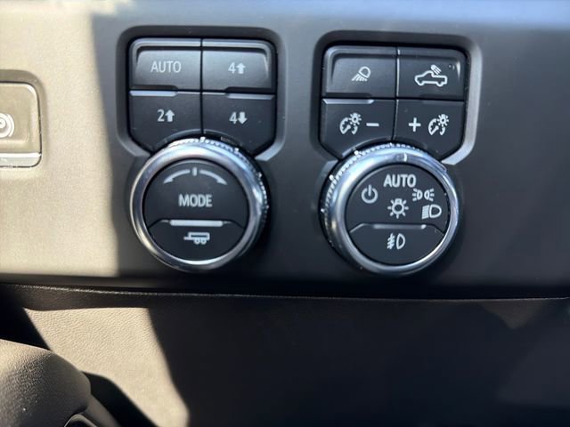 Used 2023 GMC Sierra 1500 AT4 w/ AT4 Premium Package AWD/4WD image 20