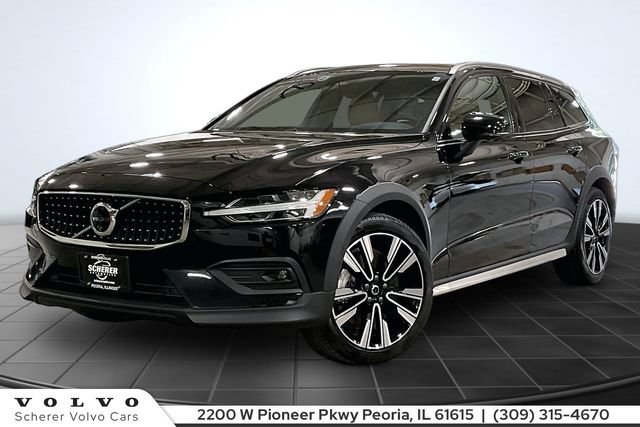 Certified 2025 Volvo V60 B5 Cross Country Ultra AWD/4WD image 1