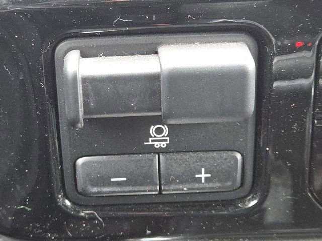 Used 2024 Chevrolet Silverado 1500 LT image 6