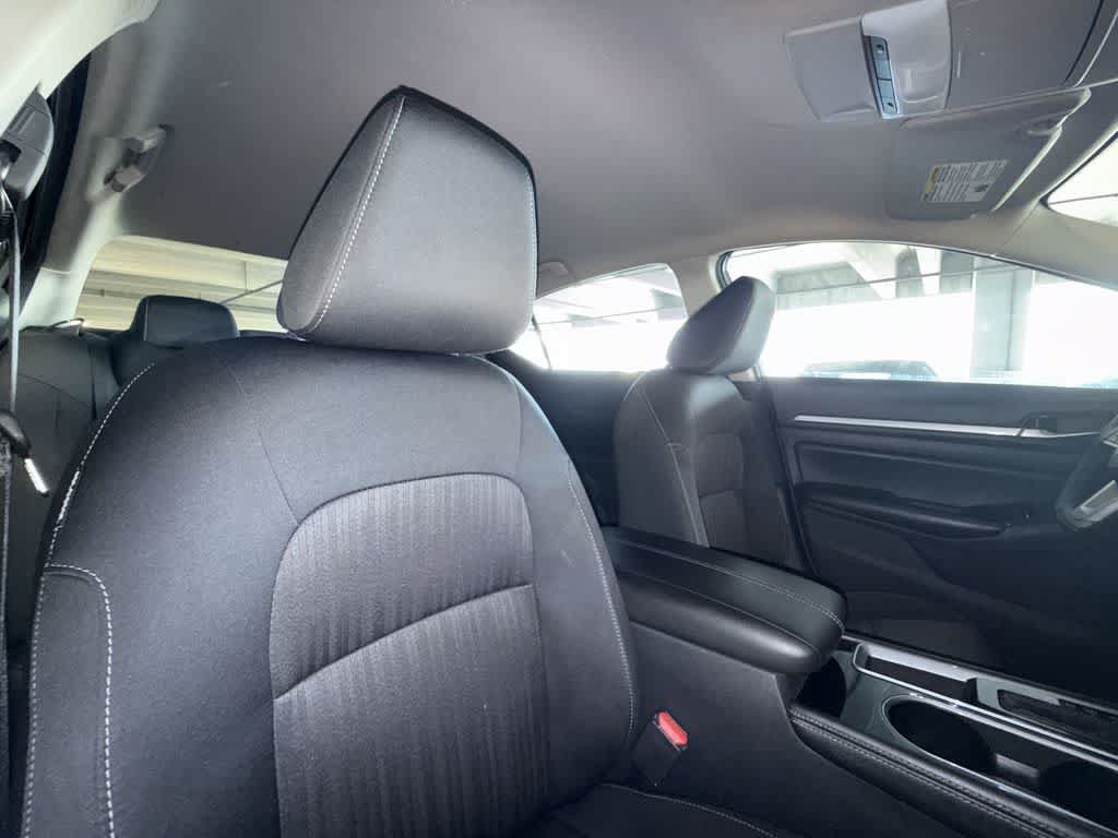 Used 2023 Nissan Altima 2.5 SV FWD image 27