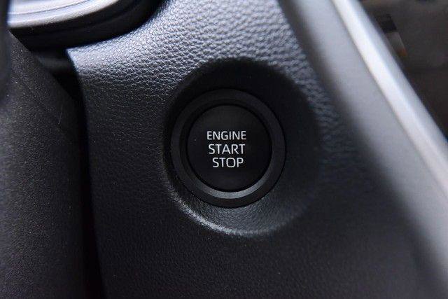 Used 2025 Toyota Corolla Cross LE image 17