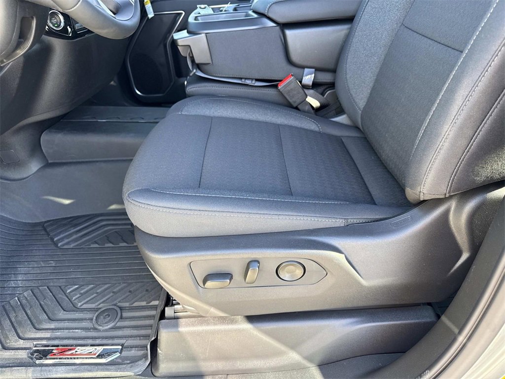 New 2026 Chevrolet Silverado 2500 LT w/ Trail Boss Package image 11