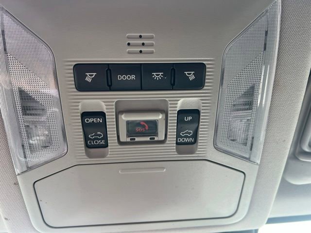 Used 2021 Toyota RAV4 XLE w/ Convenience Package AWD/4WD image 6