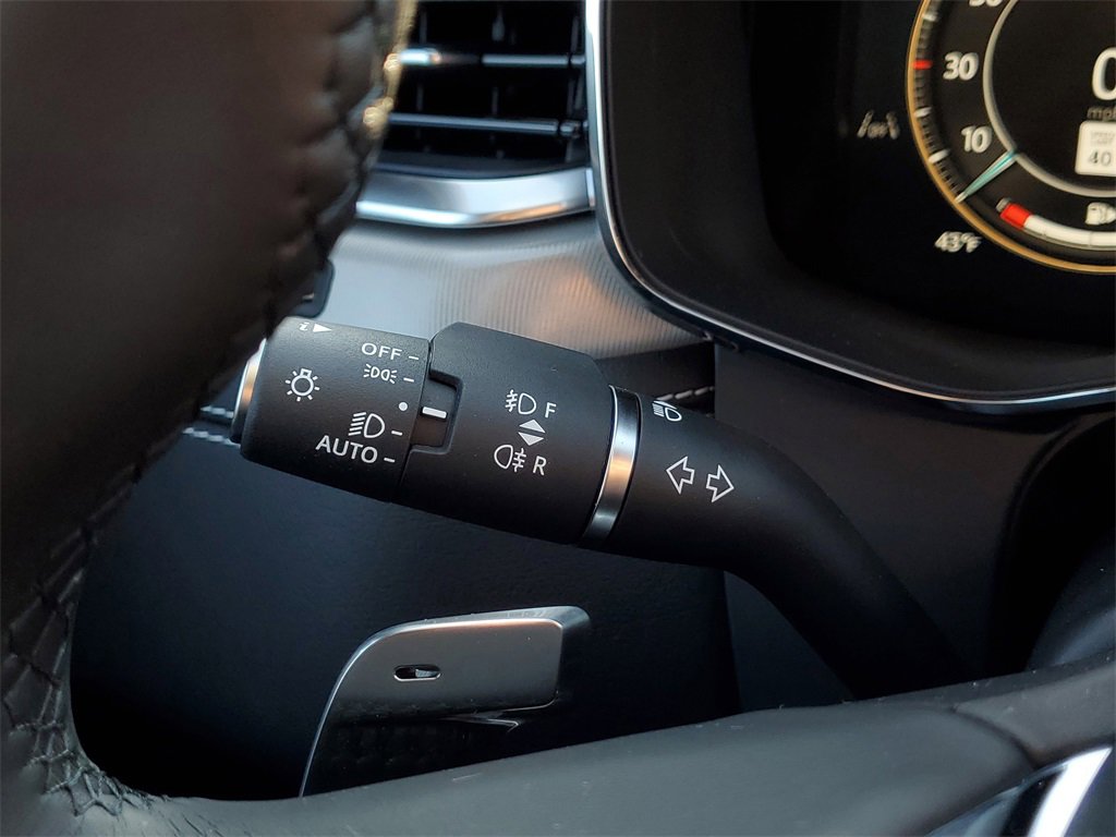 New 2026 Jaguar F-PACE R-Dynamic S image 16