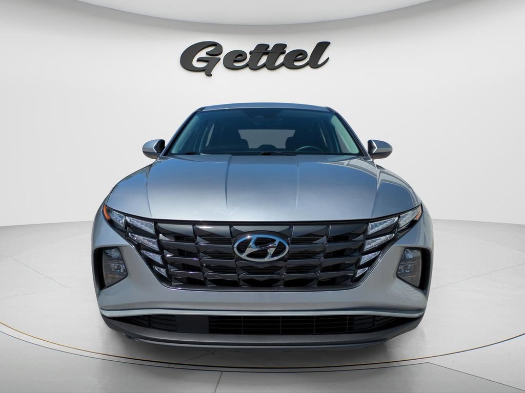 Used 2024 Hyundai Tucson SE FWD image 2