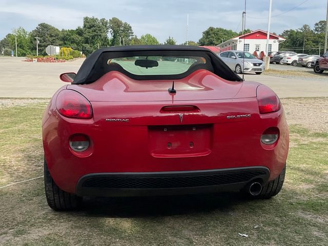 Used 2008 Pontiac Solstice Convertible w/ Preferred Package RWD image 2
