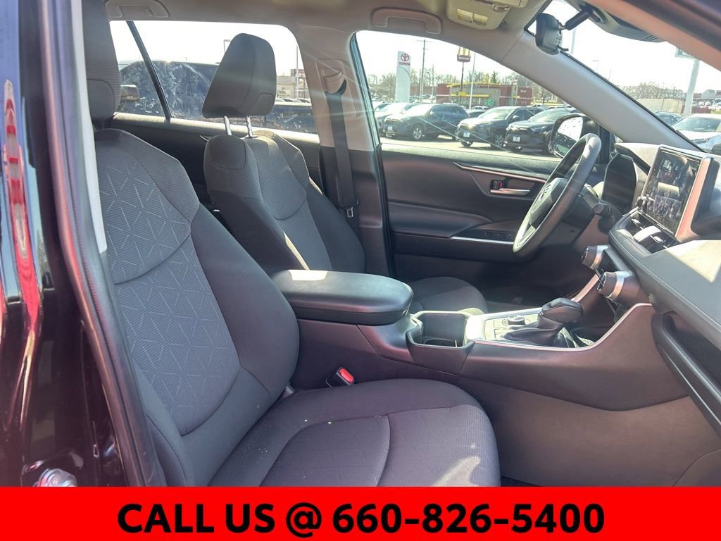 Certified 2025 Toyota RAV4 Woodland Edition image 7