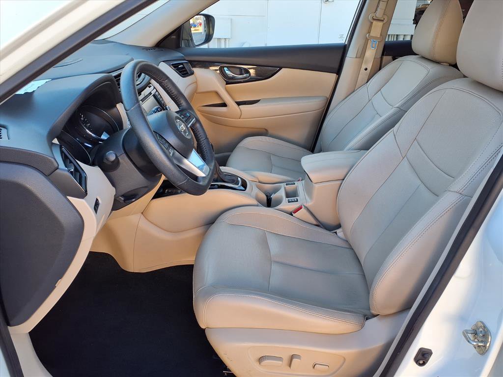 Used 2019 Nissan Rogue SL w/ Premium Package image 19