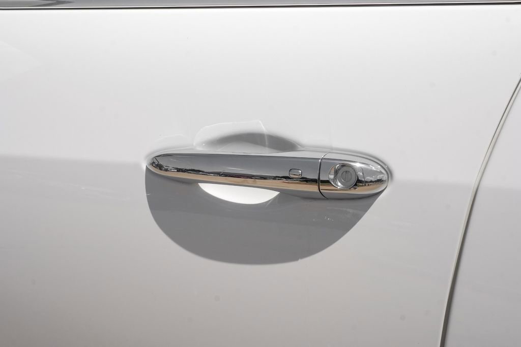 Used 2019 Maserati Levante image 45