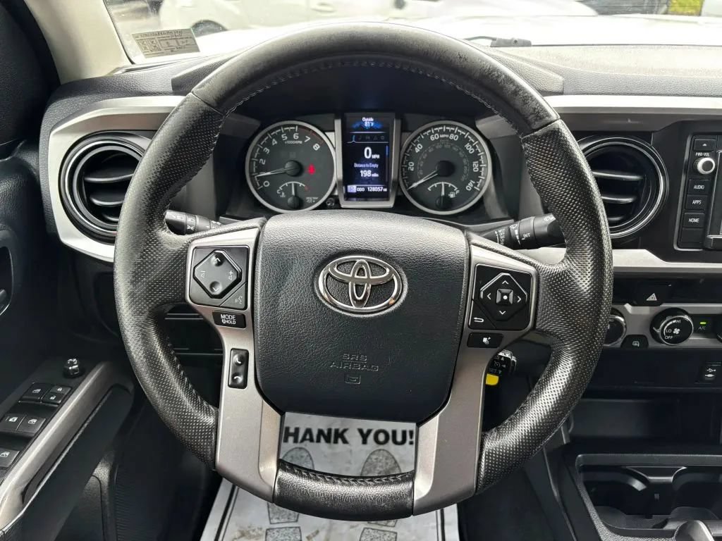 Used 2016 Toyota Tacoma SR5 w/ SR5 Appearance Package (SN) AWD/4WD image 18
