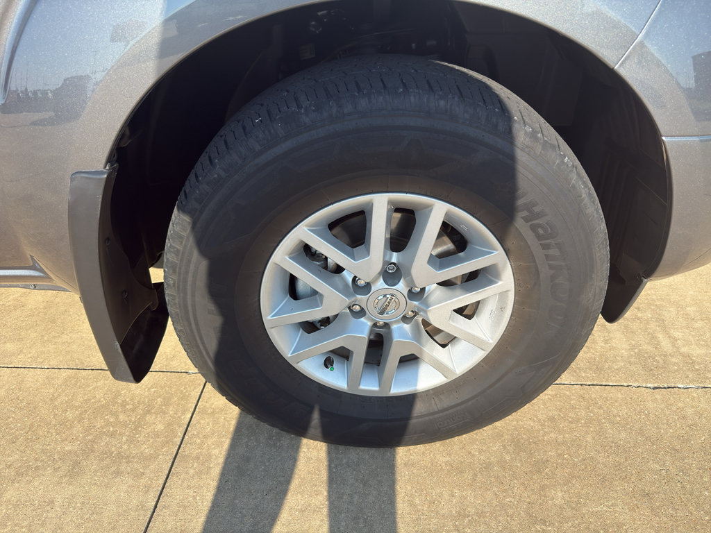 Used 2021 Nissan Frontier SV RWD image 12