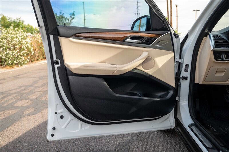 Used 2021 BMW X3 sDrive30i w/ Convenience Package image 13