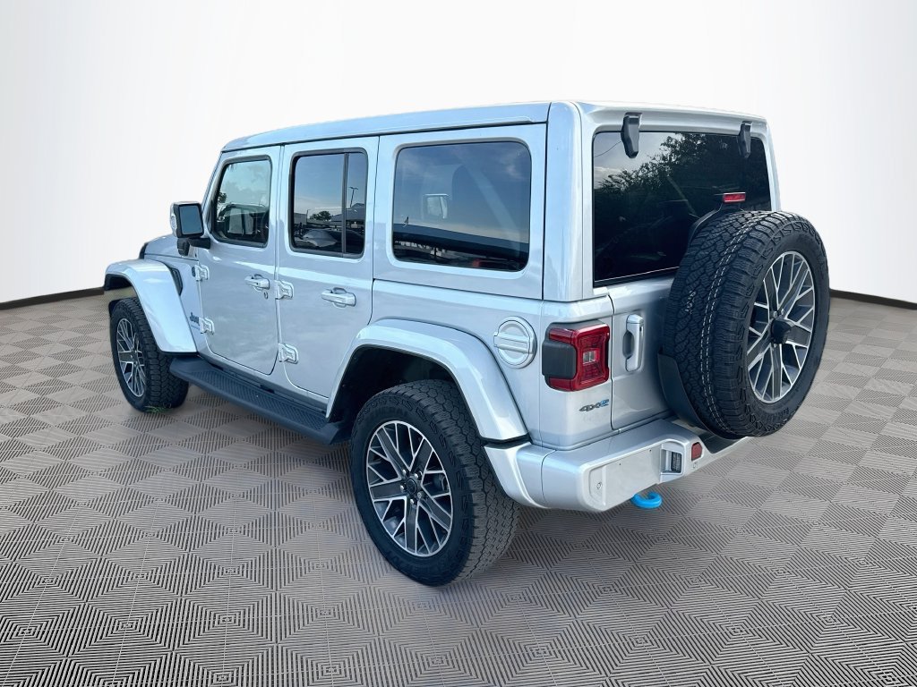 Used 2024 Jeep Wrangler High Altitude AWD/4WD image 8