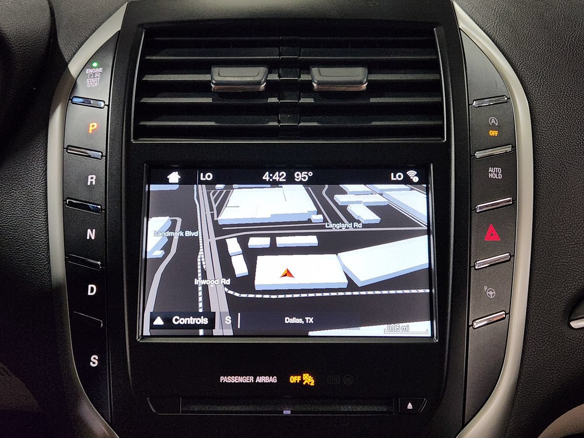Used 2019 Lincoln MKC Reserve w/ MKC Technology Package FWD image 31