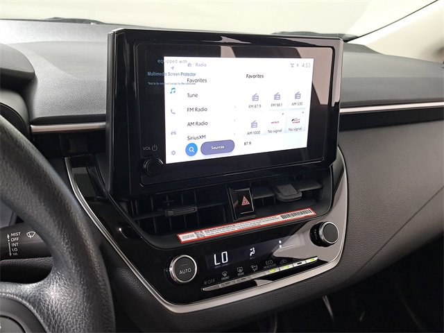 Used 2025 Toyota Corolla LE image 28