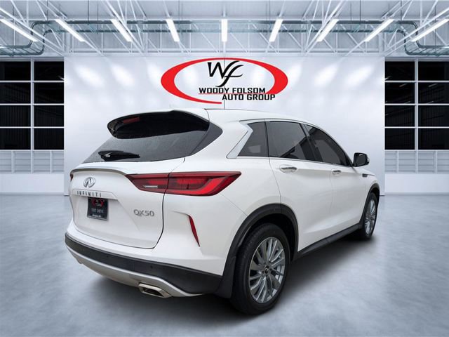 Used 2023 INFINITI QX50 Pure image 3