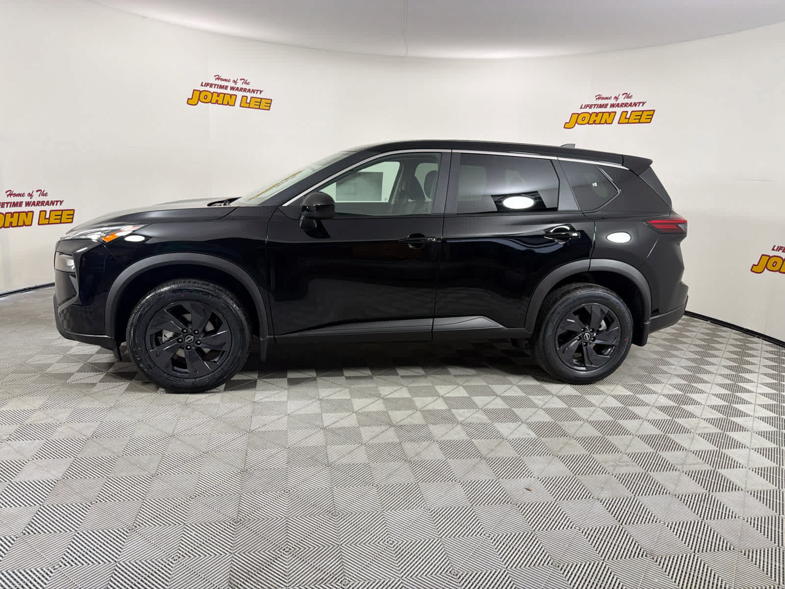 New 2026 Nissan Rogue SV FWD image 2