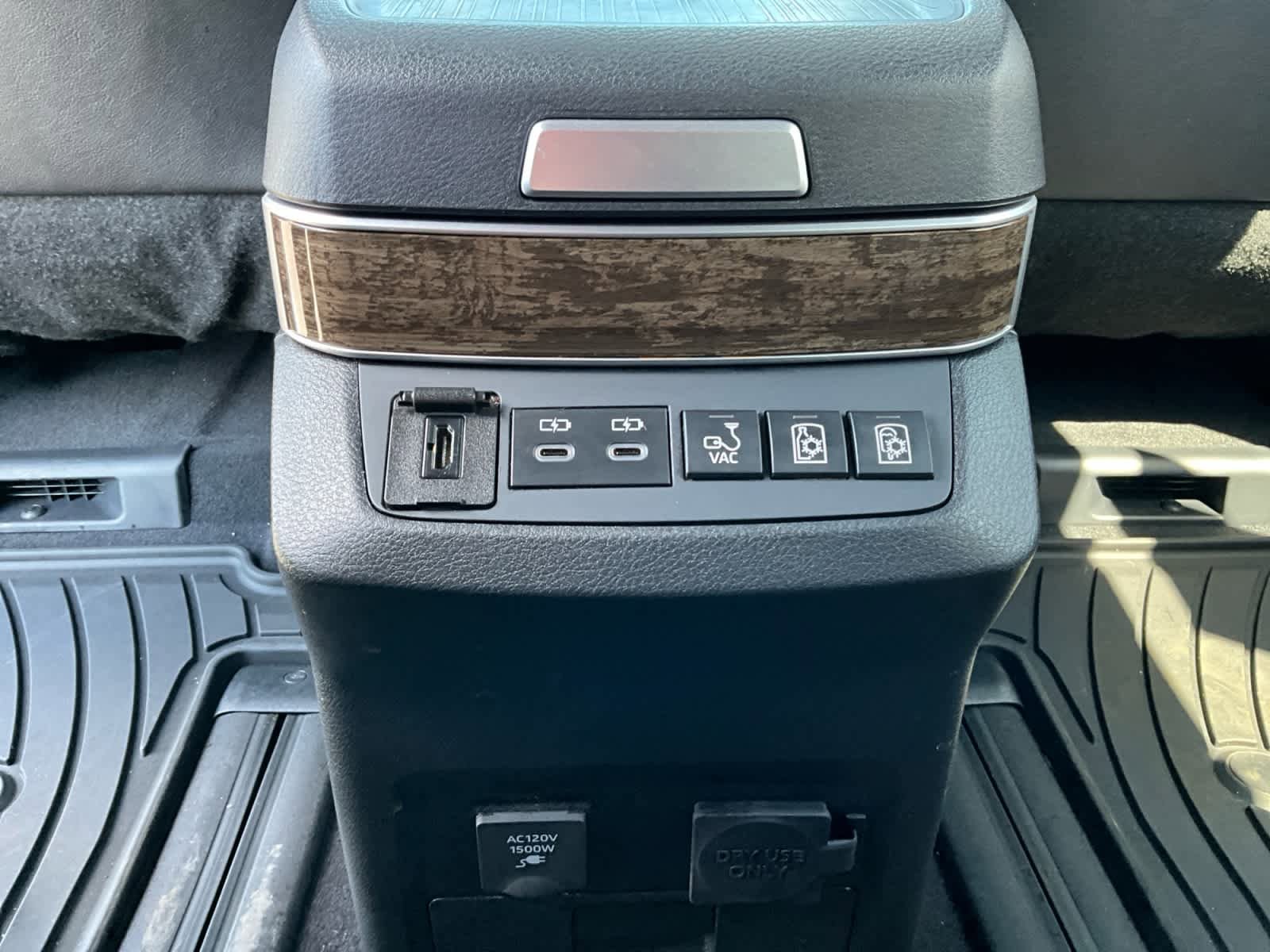 Used 2026 Toyota Sienna Platinum AWD/4WD image 27