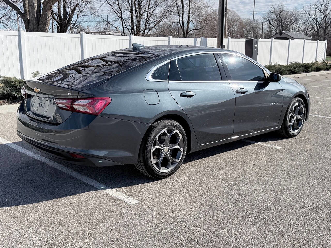 Used 2021 Chevrolet Malibu LT image 9
