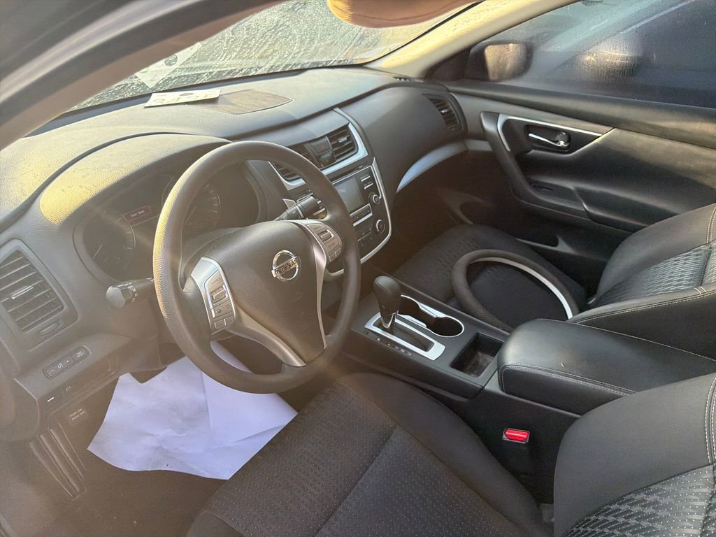 Used 2016 Nissan Altima 2.5 S w/ Power Driver Seat Package FWD image 9