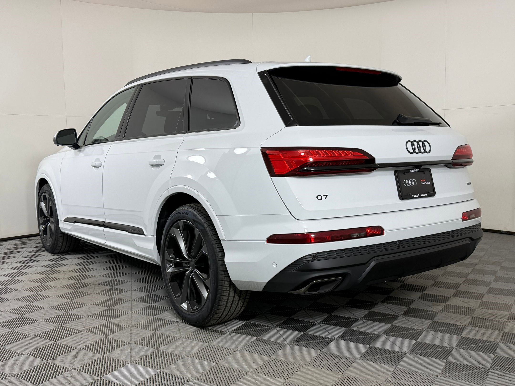 New 2026 Audi Q7 Premium Plus image 3