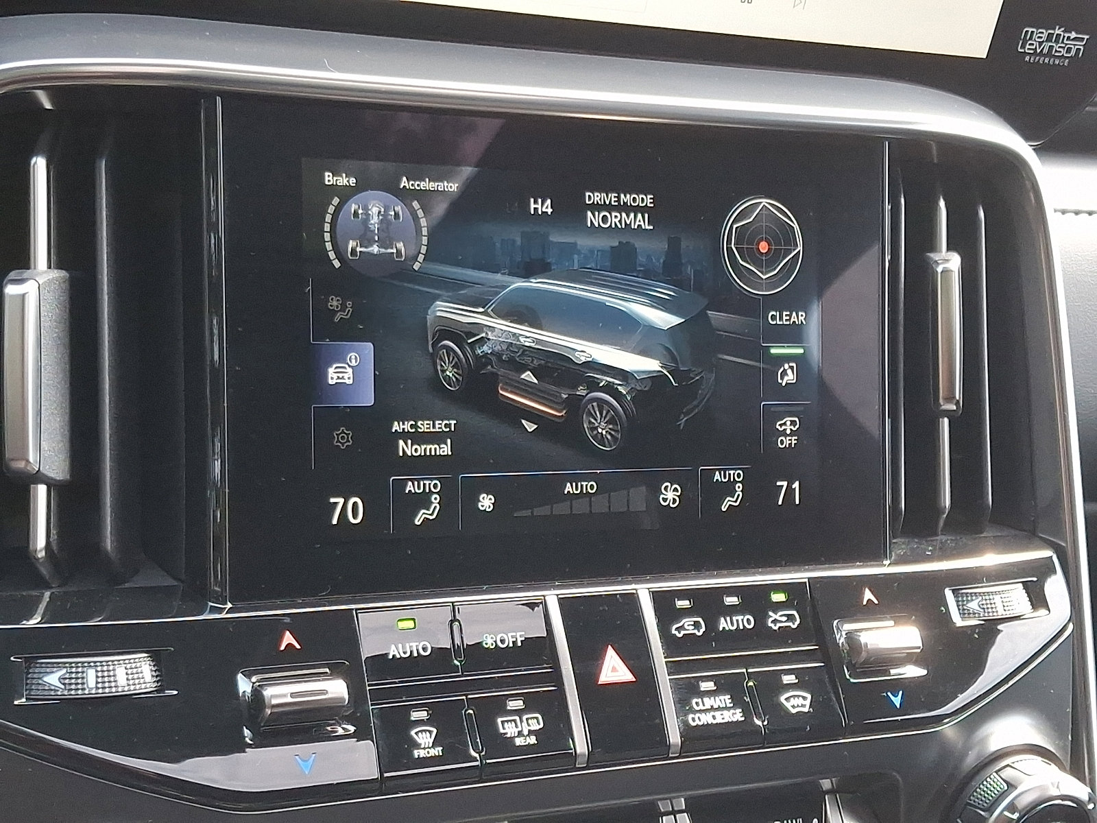 Certified 2025 Lexus LX 700h Overtrail AWD/4WD image 17