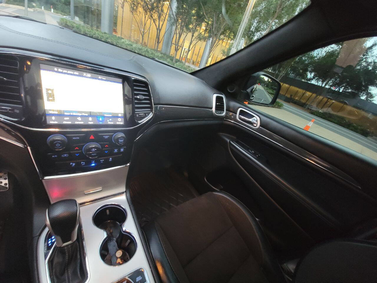 Used 2021 Jeep Grand Cherokee SRT AWD/4WD image 12