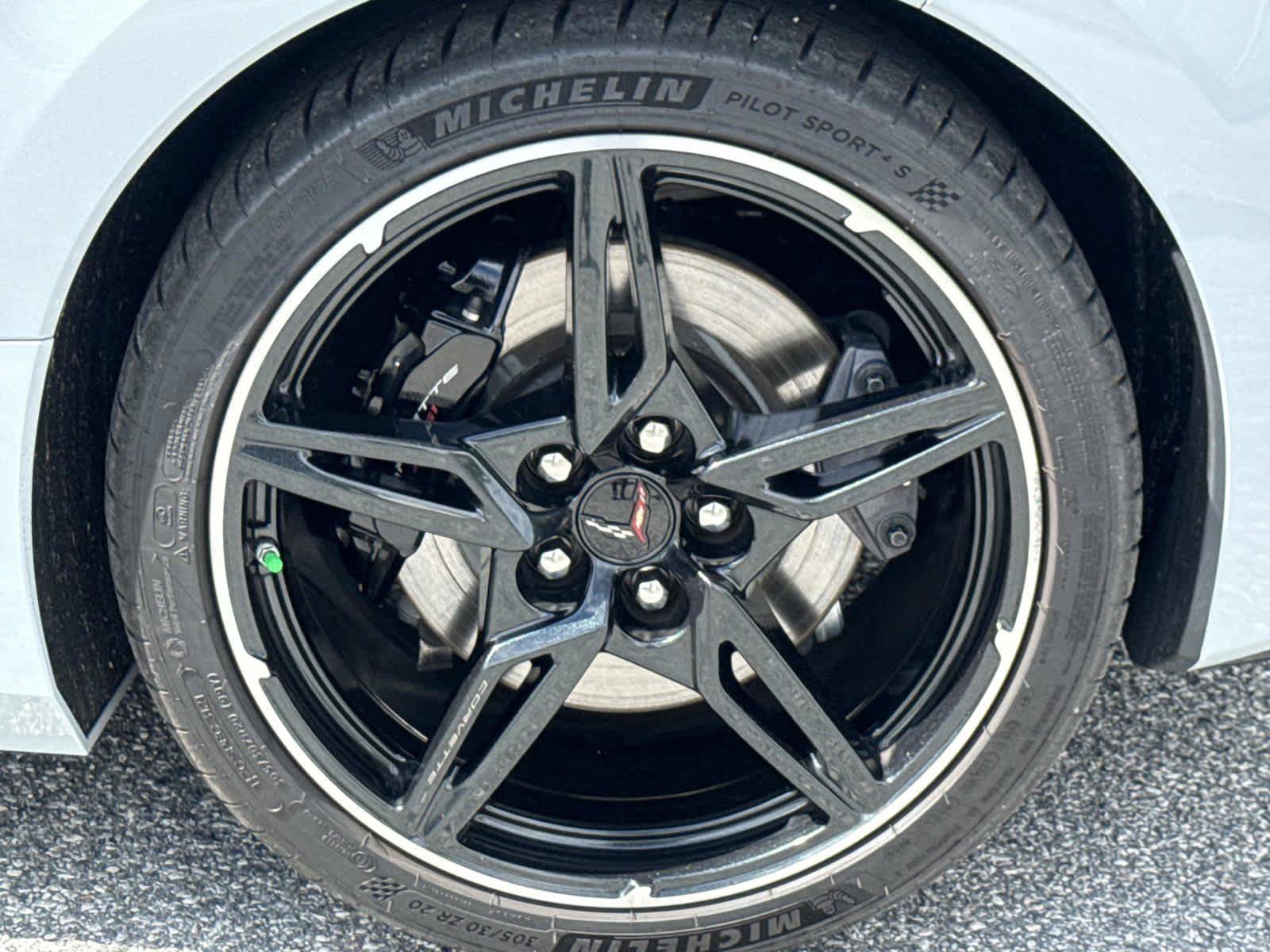 Used 2024 Chevrolet Corvette Stingray Preferred Conv w/ Z51 Performance Package RWD image 24