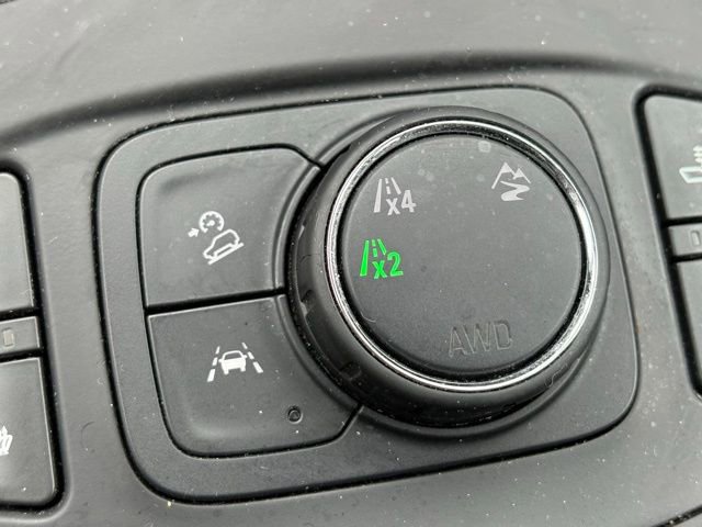 Used 2023 GMC Terrain SLT w/ Elevation Edition image 19