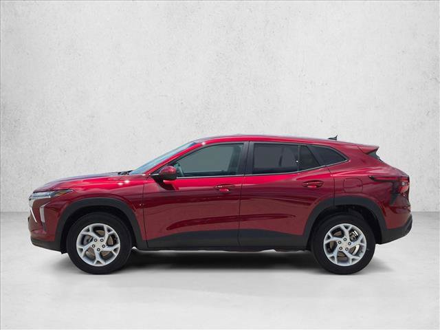 Used 2025 Chevrolet Trax LS w/ LS Convenience Package FWD image 9