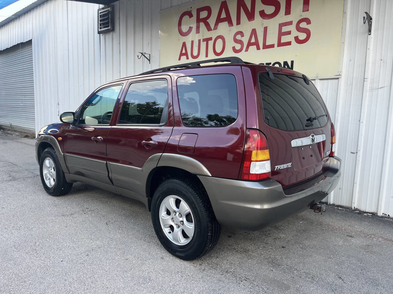 Used 2004 MAZDA Tribute ES w/ Tow Pkg image 6