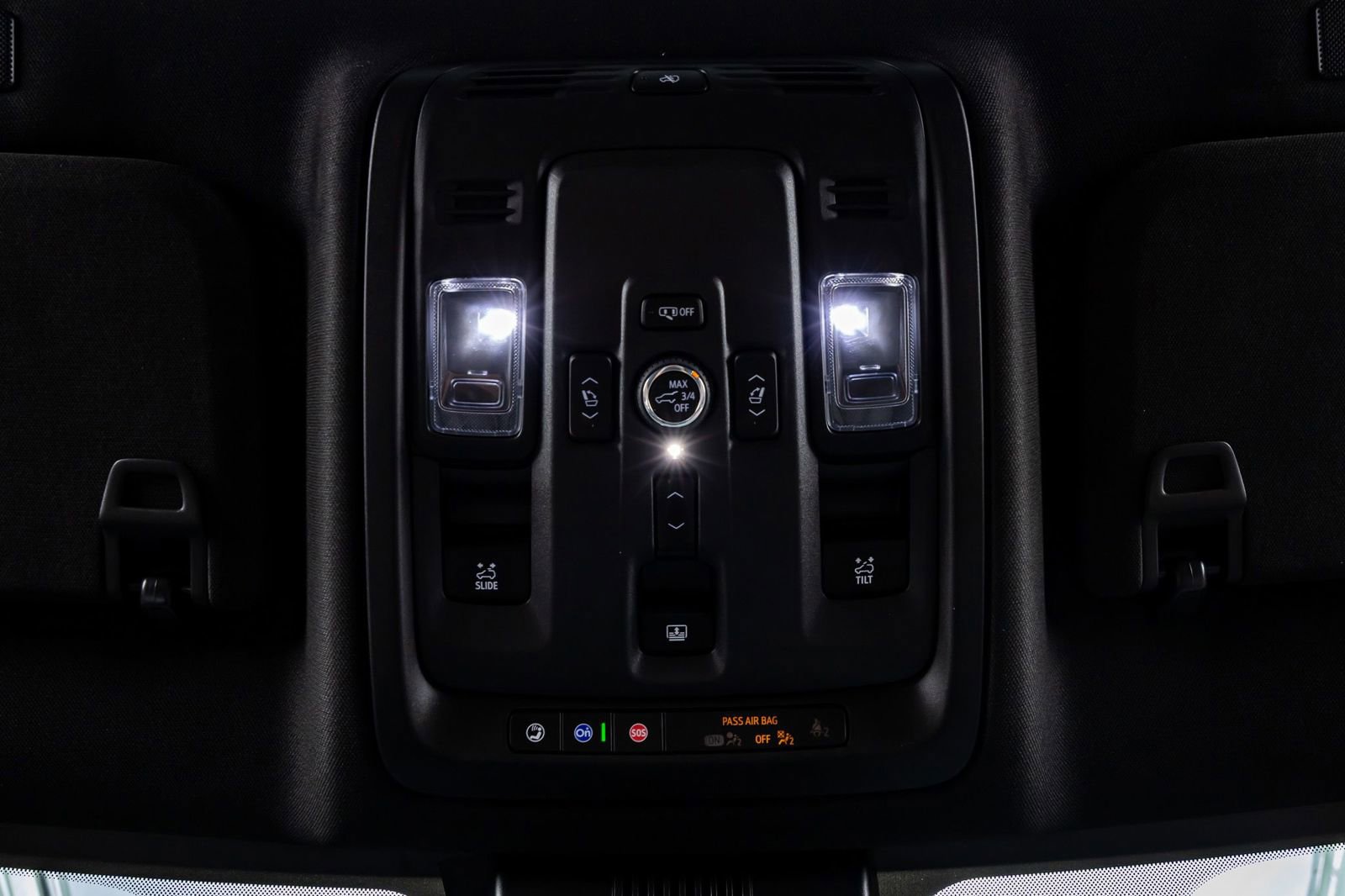 Used 2025 GMC Yukon Denali w/ Denali Reserve Package image 29