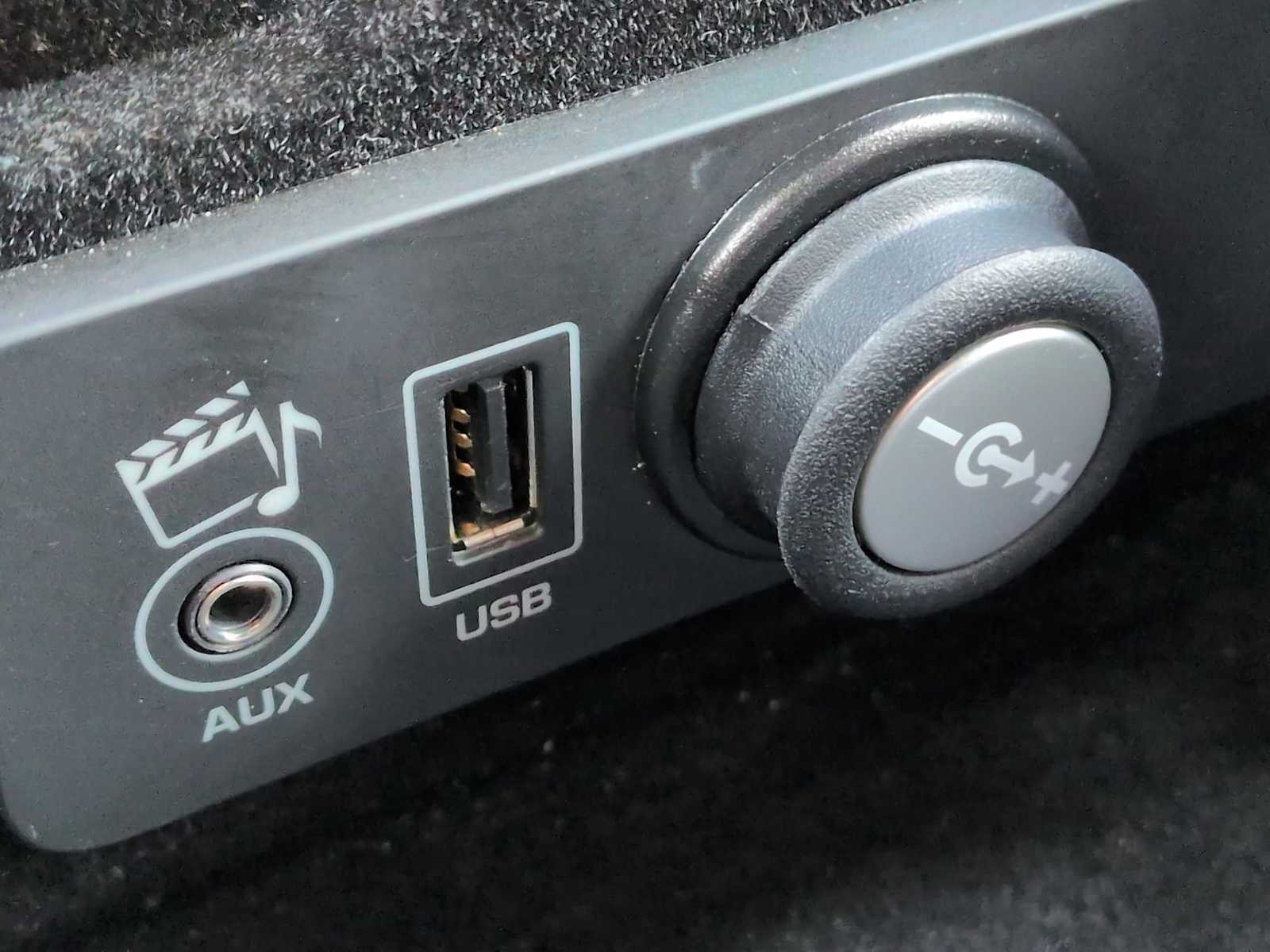 Used 2014 Land Rover Range Rover Evoque Pure Premium image 33