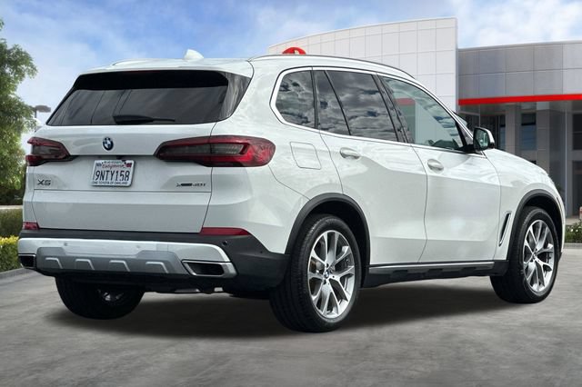 Used 2022 BMW X5 xDrive40i w/ Climate Comfort Package AWD/4WD image 4